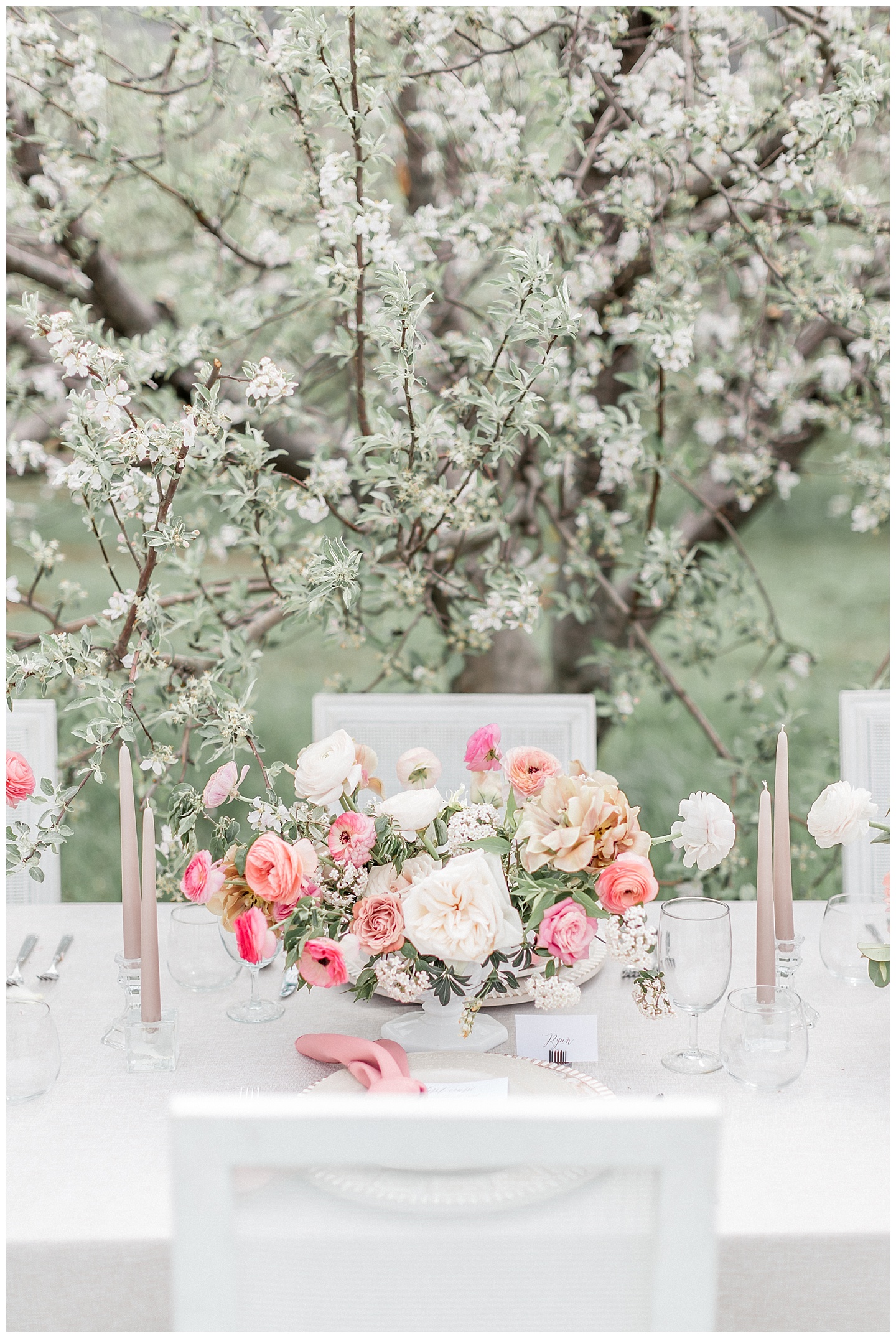 Apple-Blossoms-Springtime-Wedding-Inspiration-Weston-Red-Barn-2018-nellie sparkman events blue bouquet elizabeth ladean photography_0061.jpg