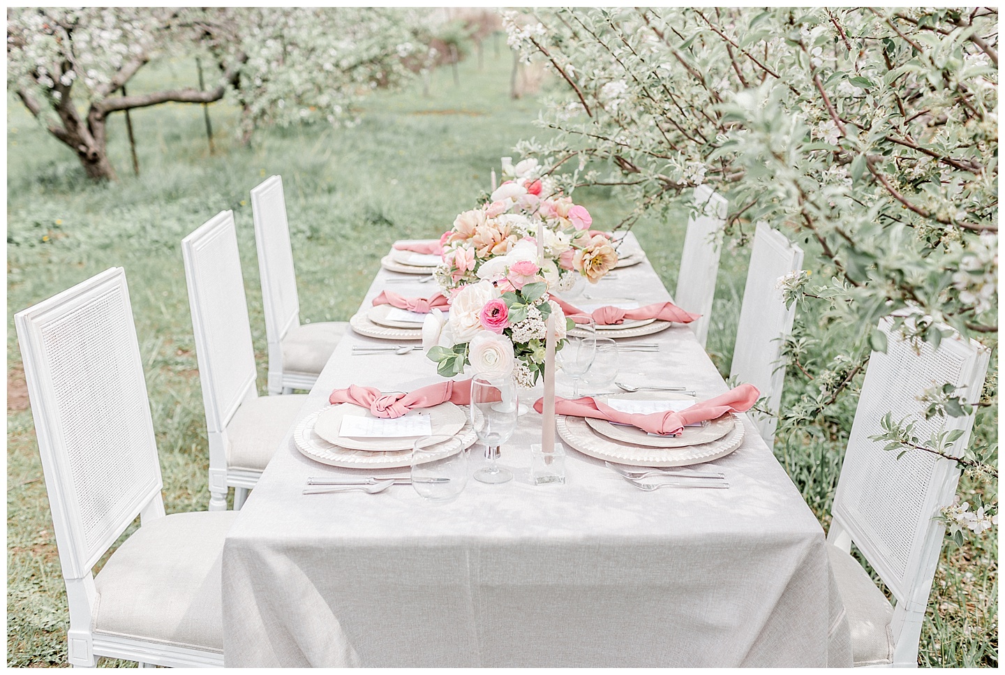 Apple-Blossoms-Springtime-Wedding-Inspiration-Weston-Red-Barn-2018-nellie sparkman events blue bouquet elizabeth ladean photography_0063.jpg