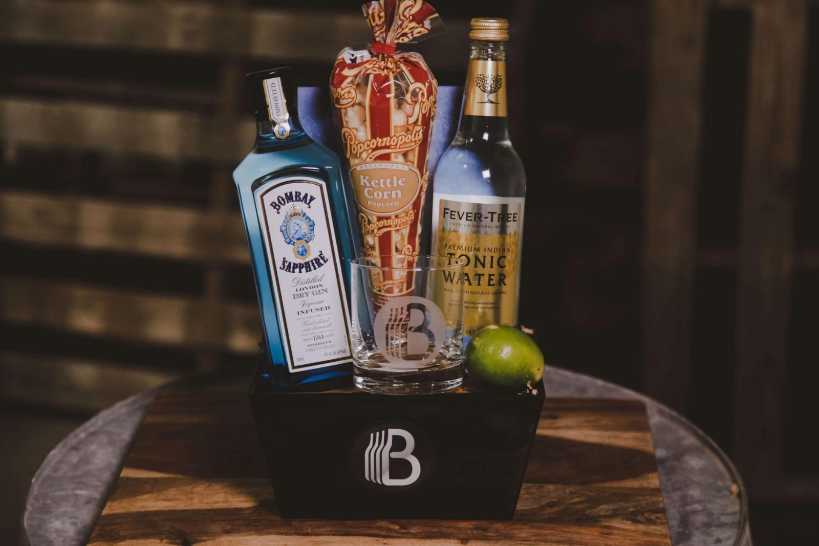 Give Your Man of Honor Props with one of these Memorable Gift Box Ideas